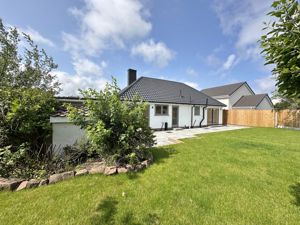 Photo 25- click for photo gallery